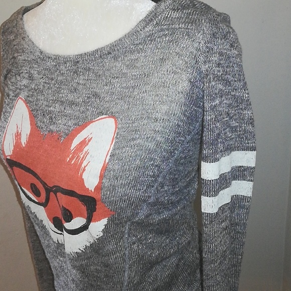 Bethany Mota gray lightweight top - Picture 3 of 4
